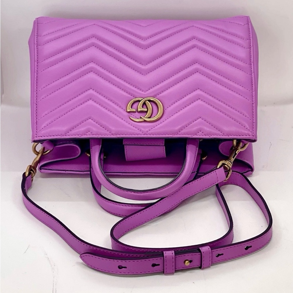 Gucci GG Marmont Top Handle
Small Matelasse Handbag Excellent Condition - Picture 10 of 15
